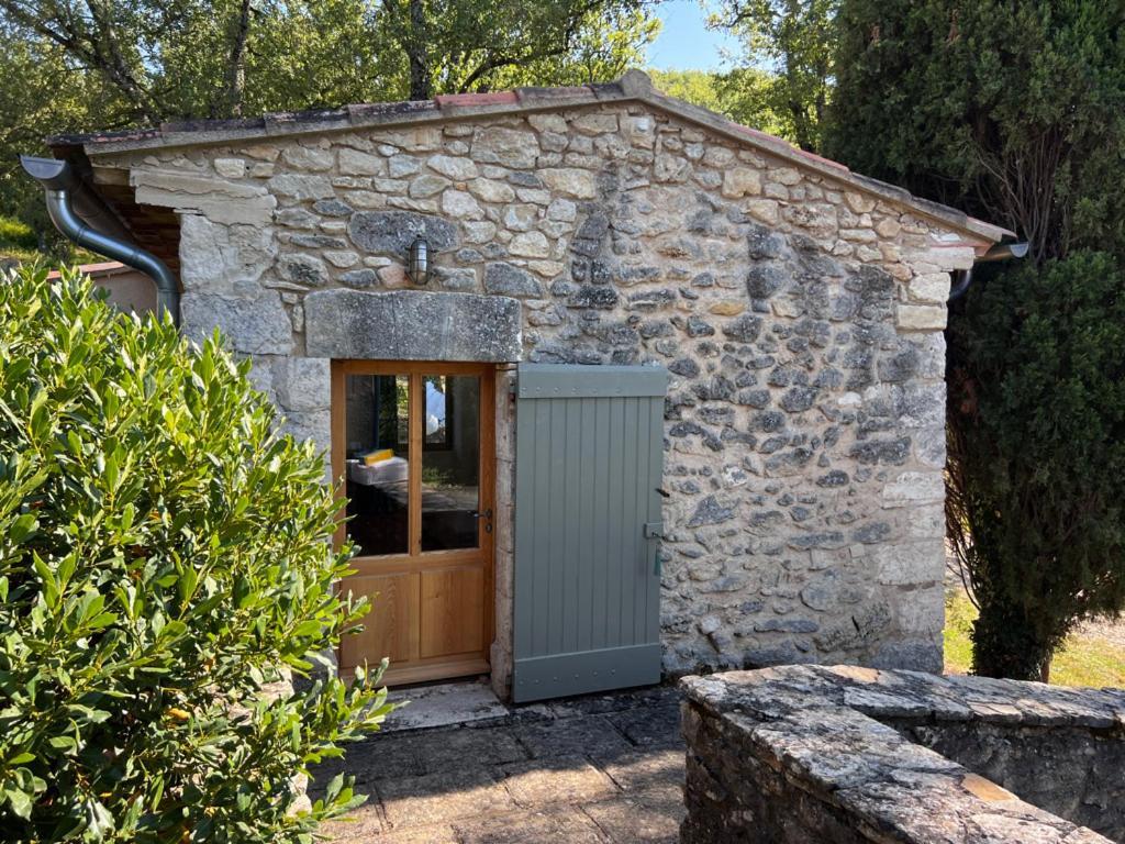 Bergerie Bed and Breakfast Montjustin Eksteriør billede